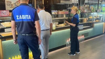 Osmaneli Belediyesi Zabıta Müdürlüğü ekipleri, ilçede faaliyet gösteren kasap, pastane