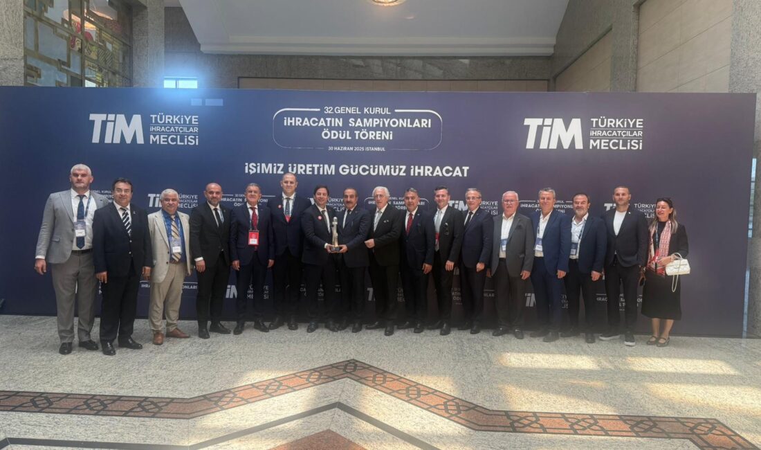 İhracat Şampiyonları Ödül Töreni’nde Egeli ihracatçılar 11 ödül kazanmasını değerlendiren