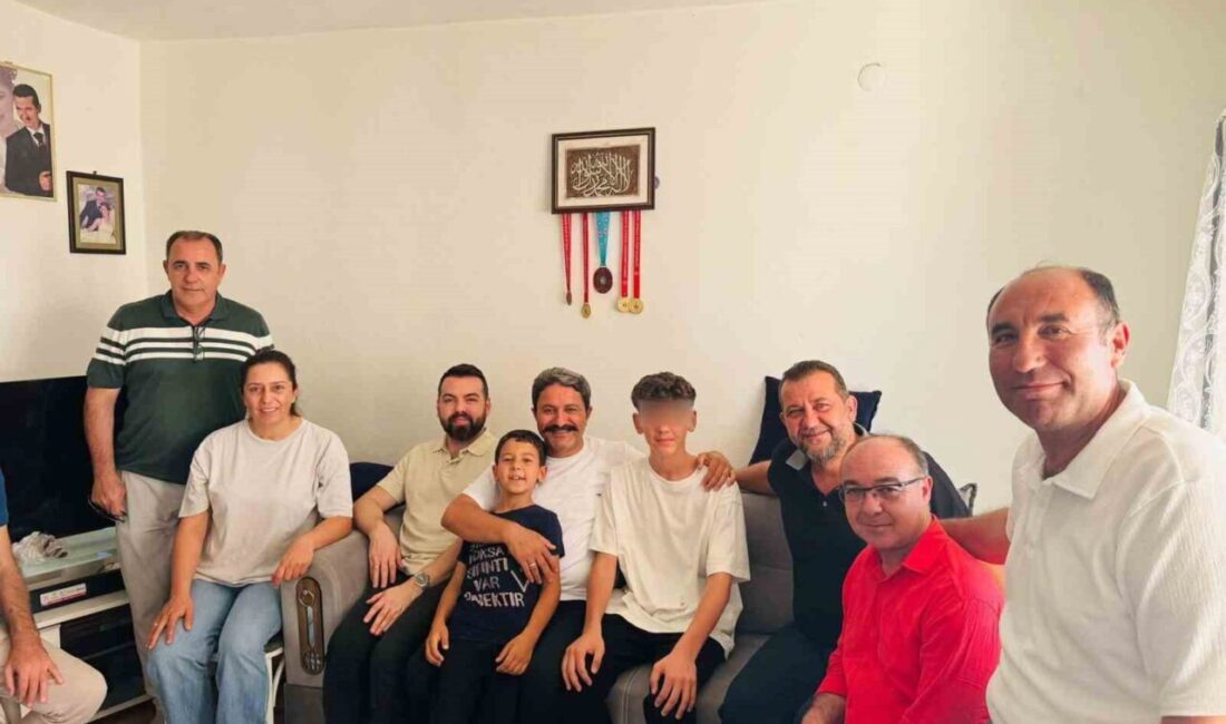Eskişehir Gençlik ve Spor İl Müdürü Hasan kalın, 8 çocuk