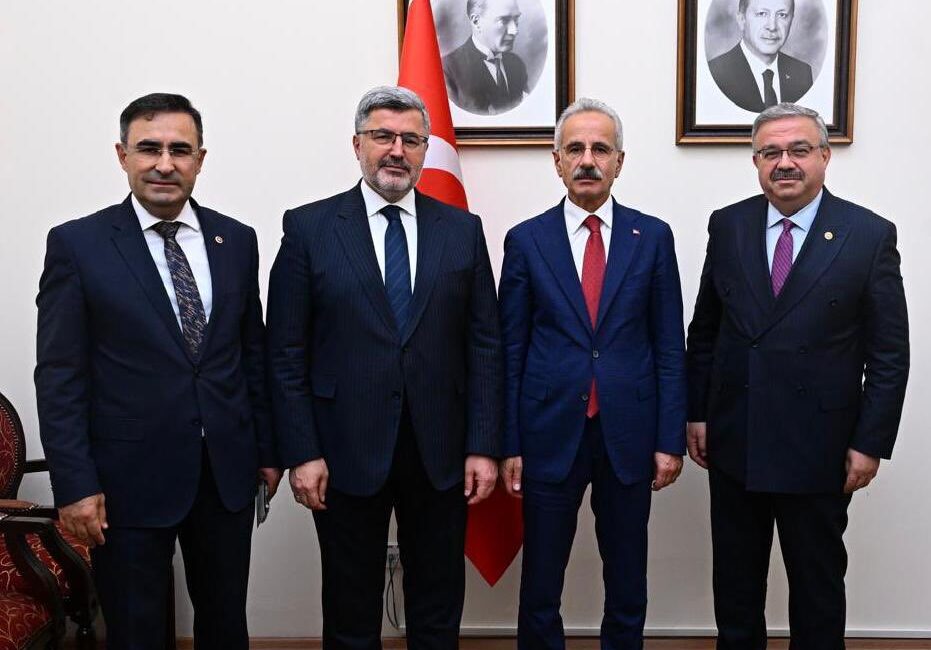 AK Parti Afyonkarahisar Milletvekilleri Ali Özkaya, İbrahim Yurdunuseven ve Hasan