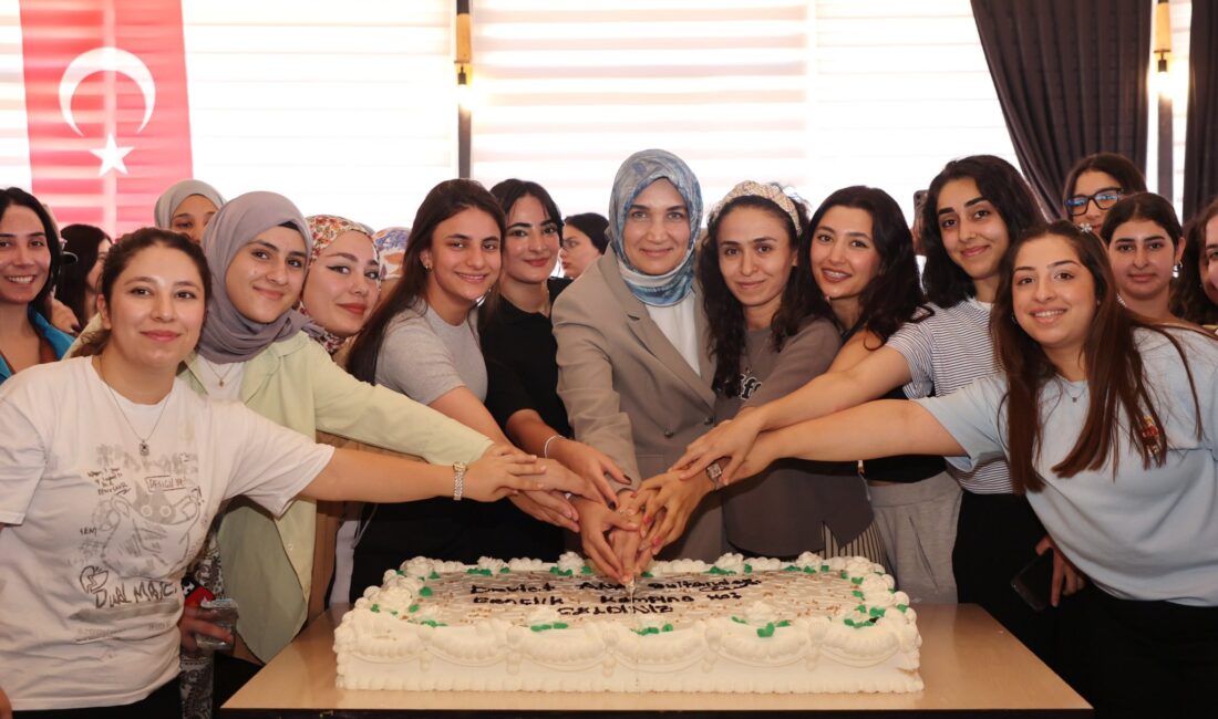 Afyonkarahisar Valisi Doç. Dr. Kübra Güran Yiğitbaşı ve Gençlik Hizmetleri