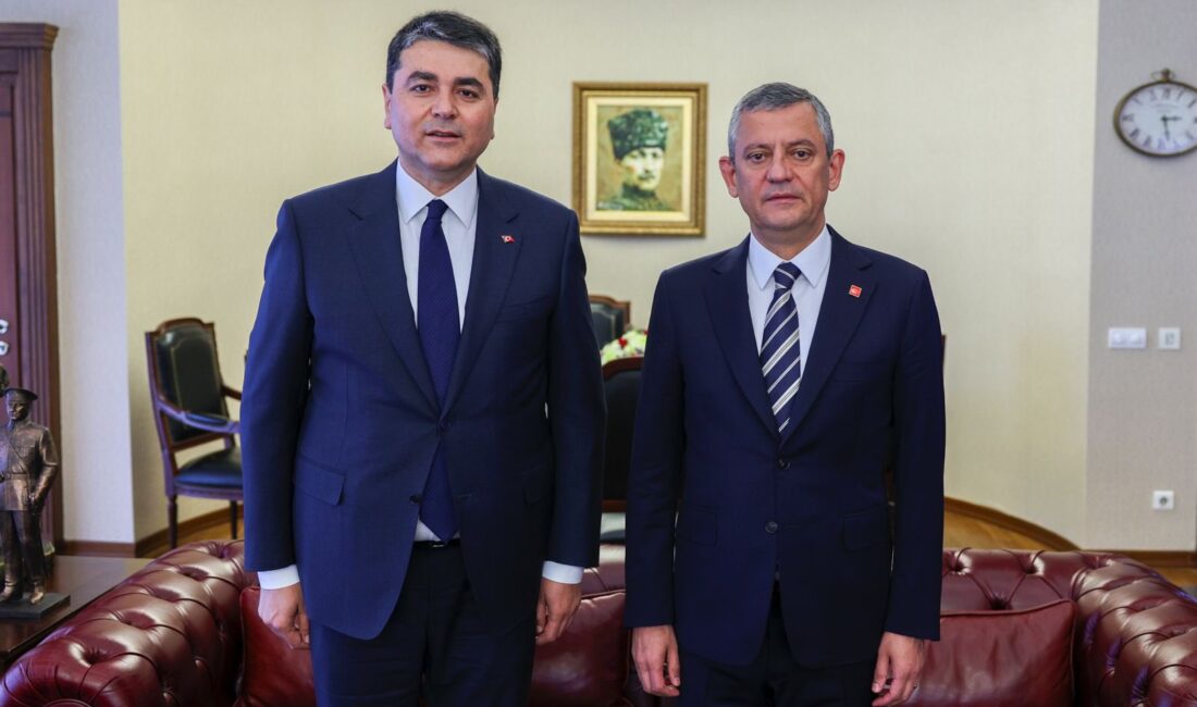 CHP Genel Başkanı Özgür Özel, Demokrat Parti Genel Başkanı Gültekin