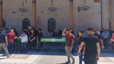 Demirçevre Mahallesinden,İkinci Küçük Sanayi sitesi esnafından Şükrü Çetiner’in eşi, Sibel