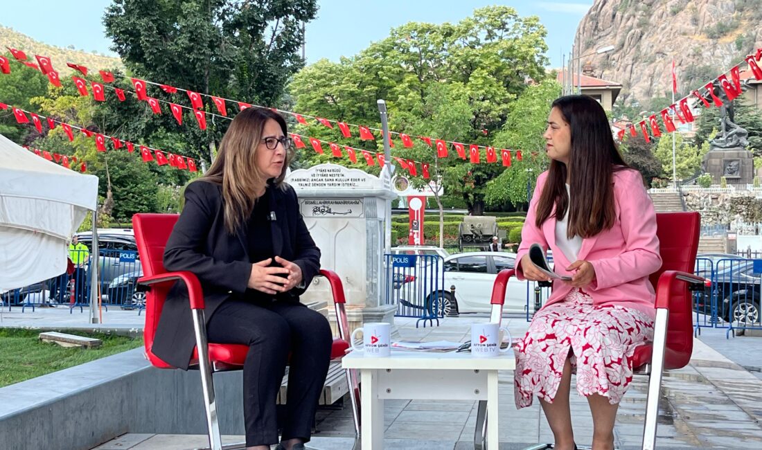 “Bir daha bu ülke böyle bir acı yaşamasın” Afyonkarahisar Baro Başkanı Av. Melehat İpek Yılmaz Göktürk, 15 Temmuz