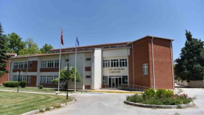Anadolu Üniversitesi Sağlık Bilimleri Fakültesi alanında uzman personelleri başarıyla yetiştiriyor