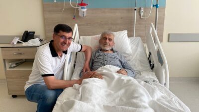 Kütahya Belediye Başkanı Eyüp Kahveci, geçmiş dönem belediye başkanlarından Süleyman