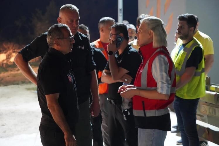 Başkan Subaşı’dan yangın bölgesine moral ziyareti Bilecik Belediye Başkanı Melek Mızrak Subaşı, 5 gün süren orman