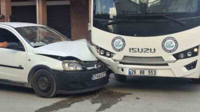 Eskişehir’de belediye otobüsü ve hafif ticari aracın çarpışması sonucu meydana