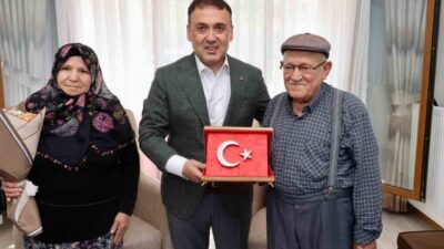 Bilecik Valisi Faik Oktay Sözer, şehit Mahmut Ekinay’ın ailesini ziyaret