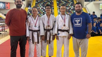 Balıkesir’de düzenlenen turnuvada Bilecikli sporcular toplamda 1 gümüş ve 2