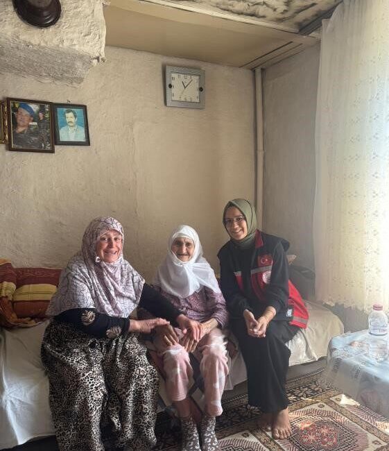 Bilecik’te yangından etkilenen köylere psikososyal destek ziyareti Bilecik Aile ve Sosyal Hizmetler İl Müdürlüğü bünyesindeki psikososyal destek