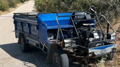 Isparta’nın Senirkent ilçesinde tarım aracının devrilmesi sonucu meydana gelen kazada
