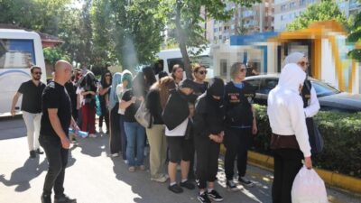 Eskişehir’de polis ekiplerince düzenlenen fuhuş operasyonunda yakalanan 21 şüpheliden 11’i