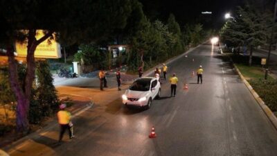 Isparta İl Emniyet Müdürlüğü ekiplerince il merkezinde gerçekleştirilen asayiş ve