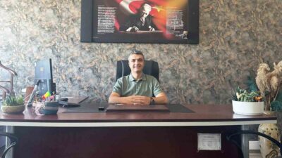 Kütahya Aysel-Selahattin Erkasap Sosyal Bilimler Lisesi’nde uzun yıllardır müdürlük görevini