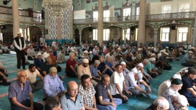 Eskişehir Reşadiye Camii’nde, Seyitgazi İlçesi’ndeki yangında şehit olanlar için program