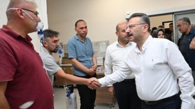 Eskişehir Valisi Hüseyin Aksoy, orman yangınında dumandan etkilenen ve tedavi