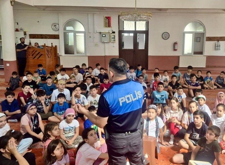 Bilecik Emniyet Müdürlüğü, toplum destekli polislik faaliyetleri kapsamında İmam Hatip