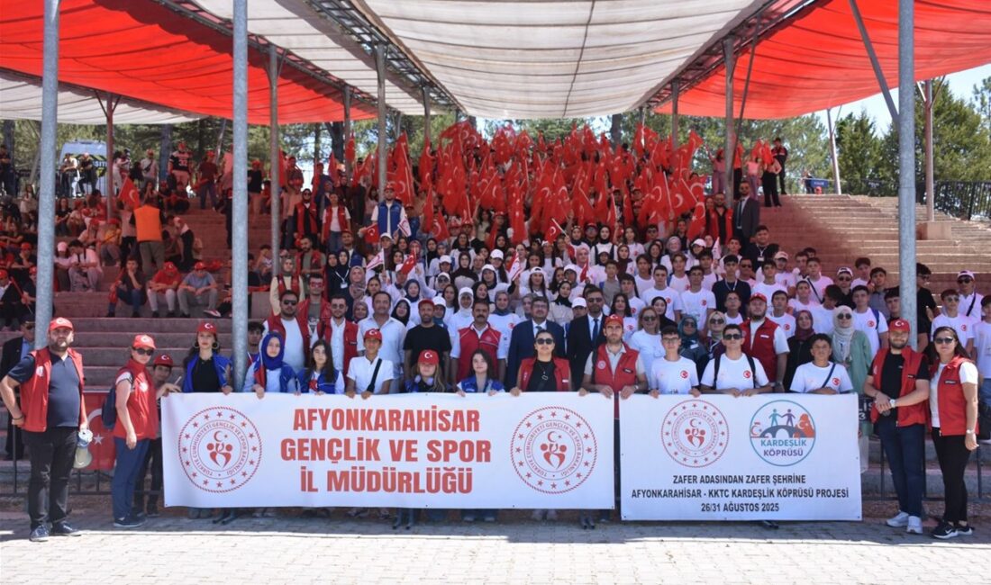 Afyonlu gençler, Dumlupınar’da 30 Ağustos coşkusunu yaşadı 30 Ağustos Zafer Bayramı’nın 103. yıl dönümü dolayısıyla Kütahya’nın Dumlupınar
