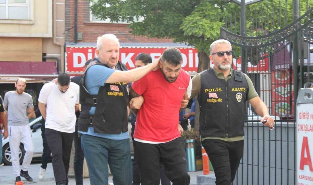 Eskişehir’de bir parkta 2 kişinin hayatını kaybettiği, 1 kişinin de