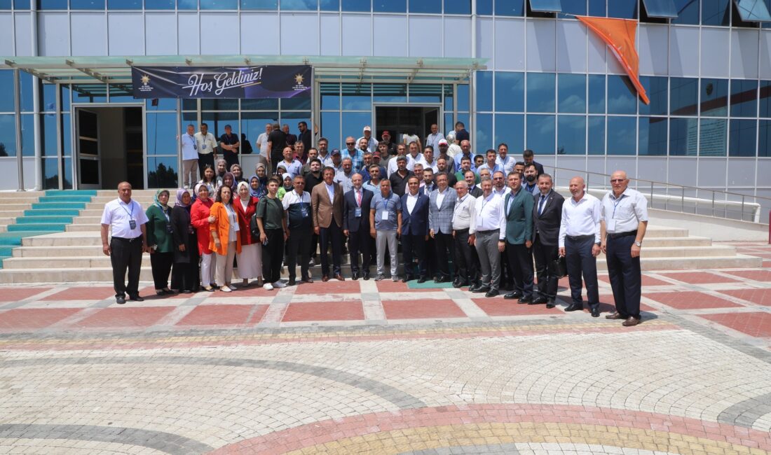 AK Parti’nin teşkilat yapısının Türkiye’de örnek bir birliktelik ve azim
