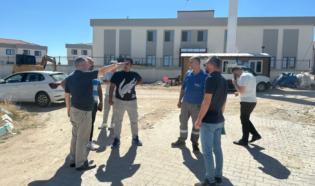 Emirdağ ilçesinde yapımı devam eden Başak-Özcan Halaç Çocuk Evleri Sitesi'nin