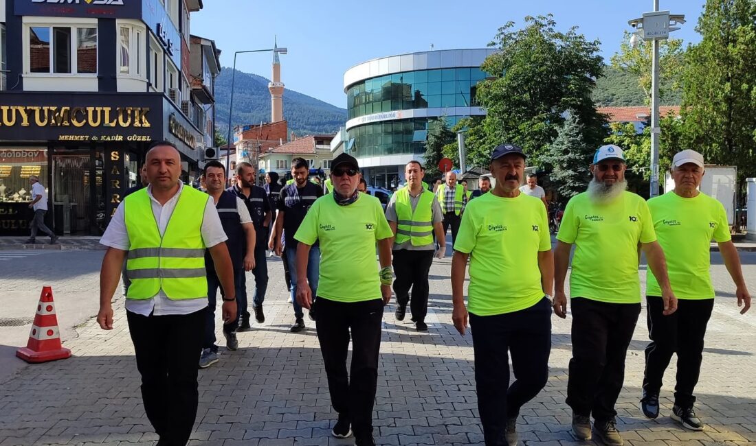 Çay Belediye Başkanı Yaşar Kemal Kantartopu, Çaydos ekibi ve belediye
