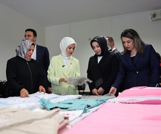 Aile ve Sosyal Hizmetler Bakanı Mahinur Özdemir Göktaş, Türkiye genelinde