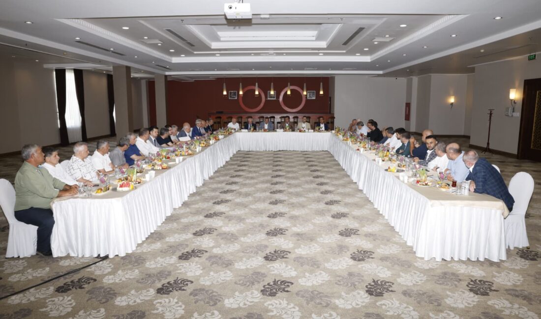 AK Parti Genel Başkan Yardımcısı ve Ekonomi İşleri Başkanı Nihat