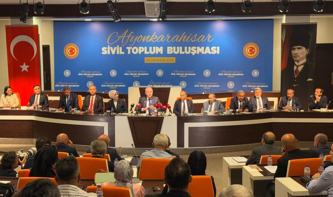 Zafer Haftası’nda ATSO’da birlik ve beraberlik vurgusu Türkiye Büyük Millet Meclisi (TBMM) Başkanı Numan Kurtulmuş, Zafer Haftası