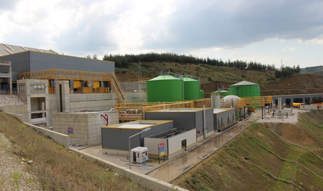 Bilecik il genelinde çöp toplama işi yapan BİOSUN Entegre Katı