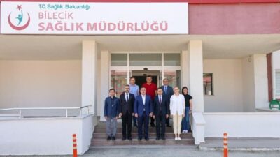 Bilecik Valisi Faik Oktay Sözer, İl Sağlık Müdürlüğünü ziyaret ederek