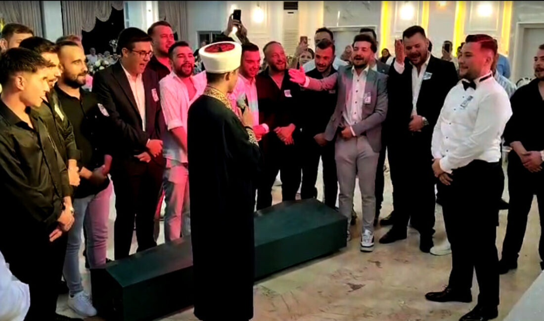 Bilecik’te dünya evine giren arkadaşları için ilginç bir şaka planlayan