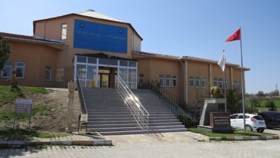 Kütahya Dumlupınar Üniversitesi’ne bağlı Emet Meslek Yüksekokulu’na 2025-YKS sonuçlarına göre