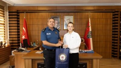Bilecik İl Emniyet Müdürü Hakan Yılmaz, antrenörü Fırat Bedir ve