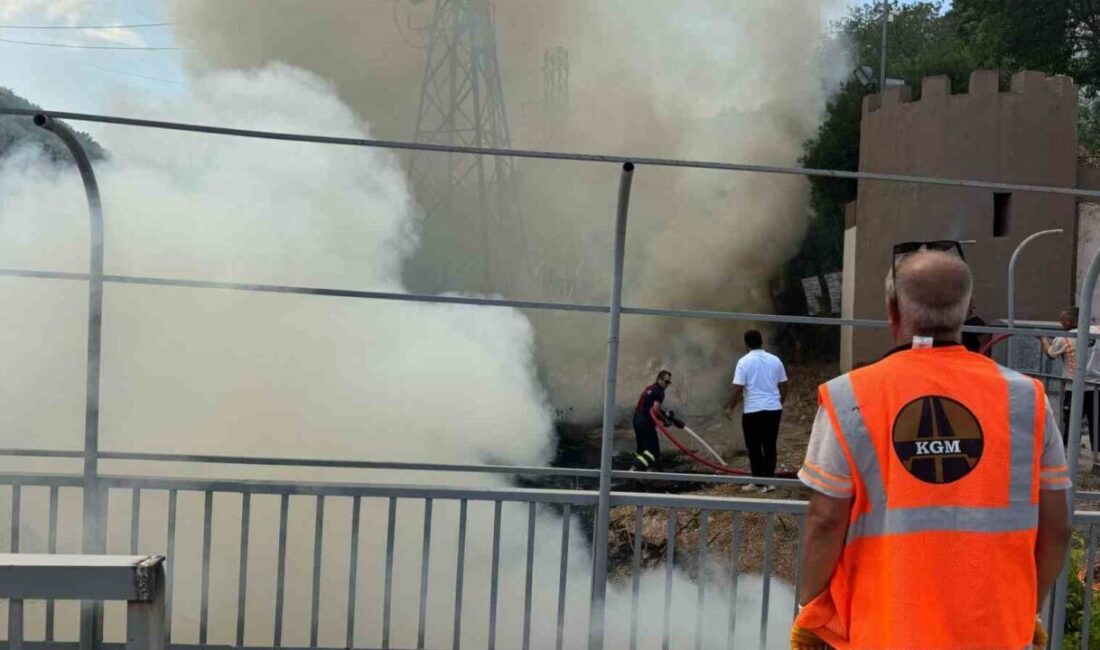 Hamsu köprüsünün yıkım çalışmaları sırasında yangın çıktı Bilecik’te şehir içi ulaşımda önemli bir noktada olan Hamsu köprüsünü