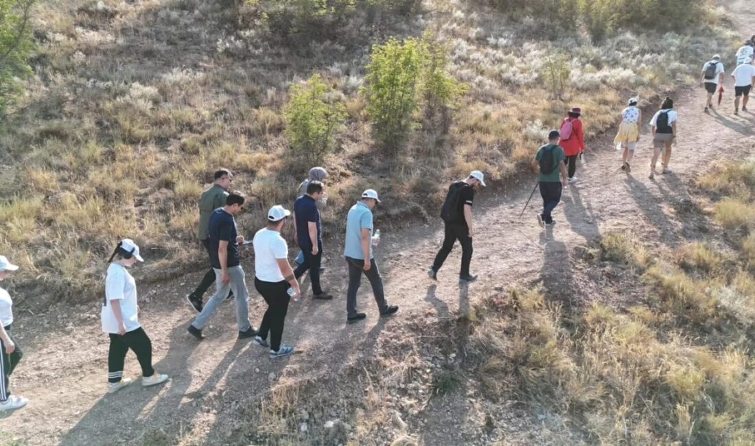 Harmankaya Kanyonu’nda doğa yürüyüşü Bilecik’in Yenipazar ilçesinde bulunan eşsiz tabiat harikalarından Harmankaya Kanyonu, düzenlenen