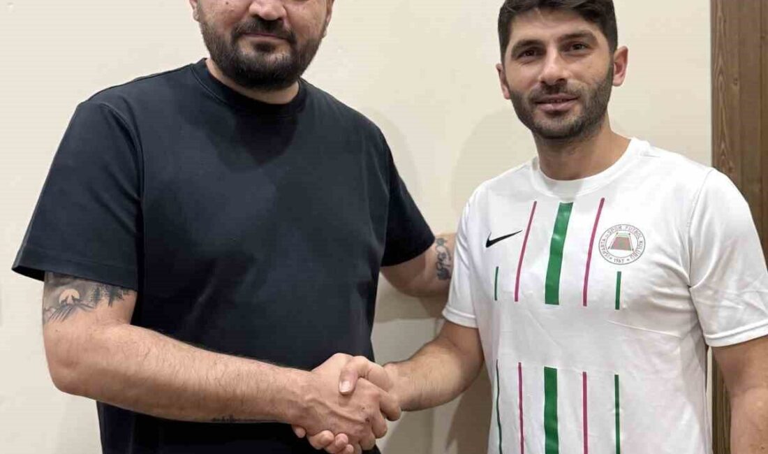 Isparta 32 Spor, forvet oyuncusu Sinan Akaydın’ı kadrosuna kattı. Türkiye