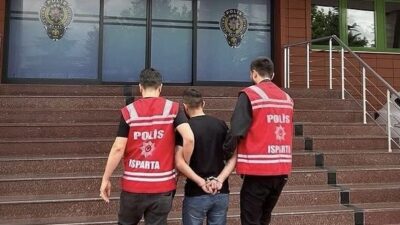 Isparta’da 4 ayrı suçtan 10 yıl hapis cezasıyla aranan şahıs