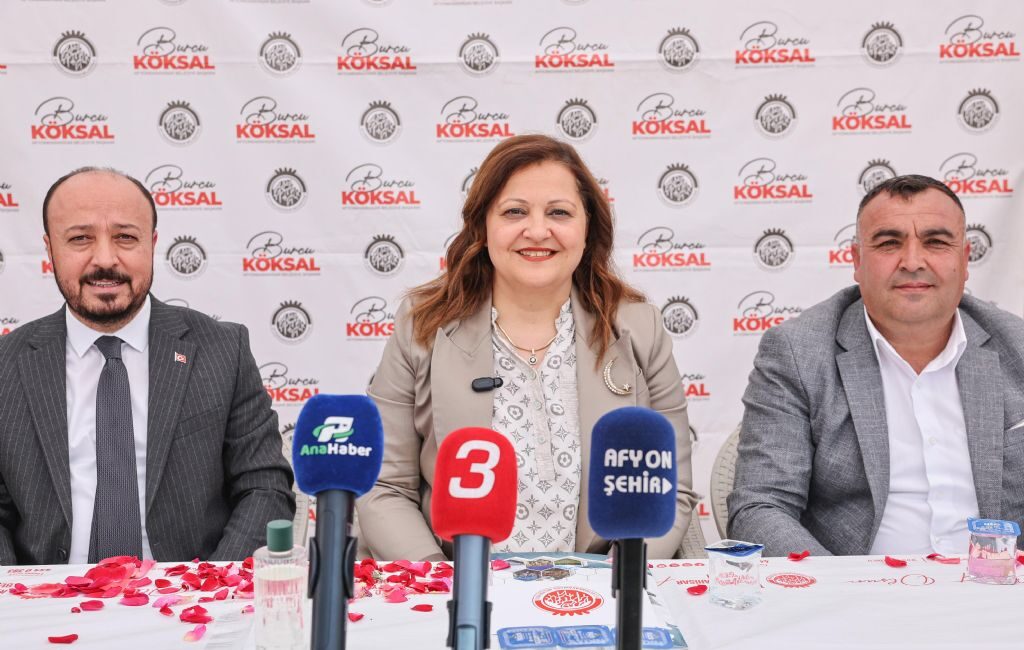 Afyonkarahisar Belediyesi tarafından düzenlenen Mahalle Buluşmaları kapsamında, Belediye Başkanı Burcu