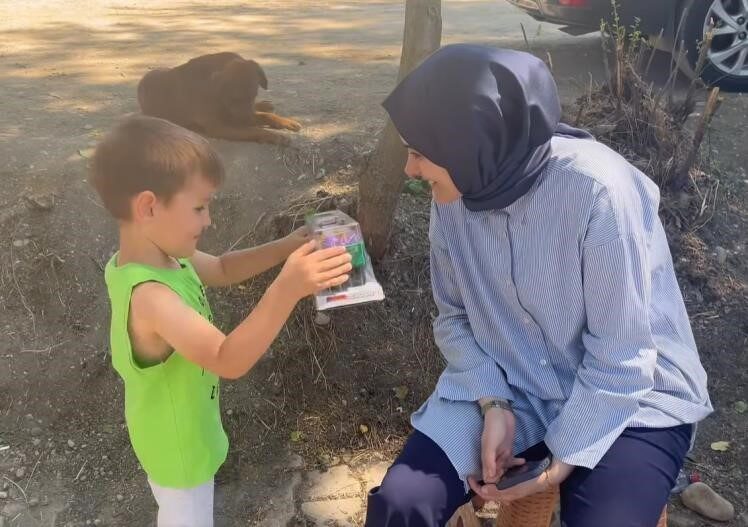 Geçtiğimiz günlerde orman yangından etkilenen minik Egemen’in yüzü, kurulan yeni