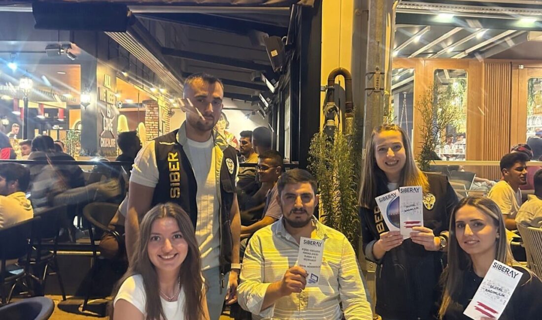 Kütahya’da siber güvenlik seminerleri Kütahya İl Emniyet Müdürlüğü, vatandaşları bilinçlendirmeye yönelik çalışmalarını sürdürüyor. İl