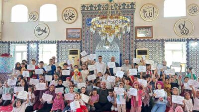 Bilecik’in Osmaneli ilçesinde Kaymakam Abdüssamed Kılıç, İlçe Müftüsü Recep Işıldar