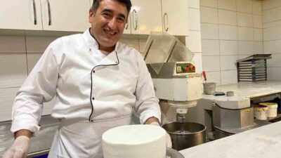 Eskişehir’de 28 yıldır pasta ustalığı yapan Mehmet Vural, pastacılık sektöründeki
