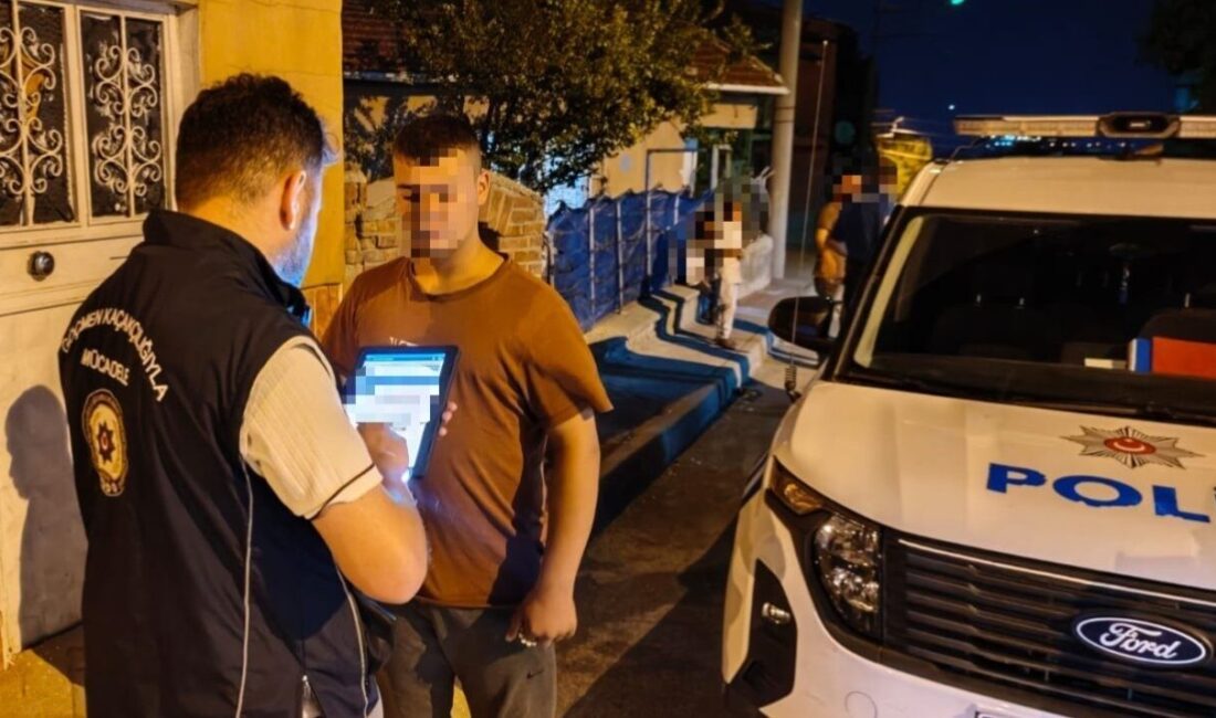 Eskişehir’de polis ekiplerince düzensiz göçle mücadele amacıyla denetim yapıldı. Edinilen