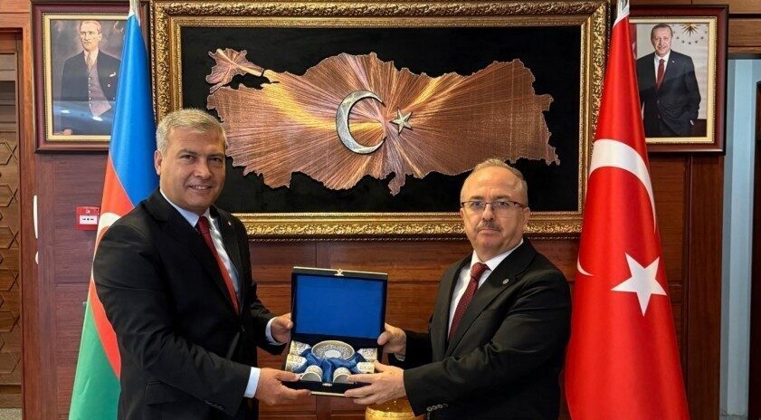 Anadolu Üniversitesi Rektörü Prof. Dr. Yusuf Adıgüzel, uluslararası vizyonu doğrultusunda