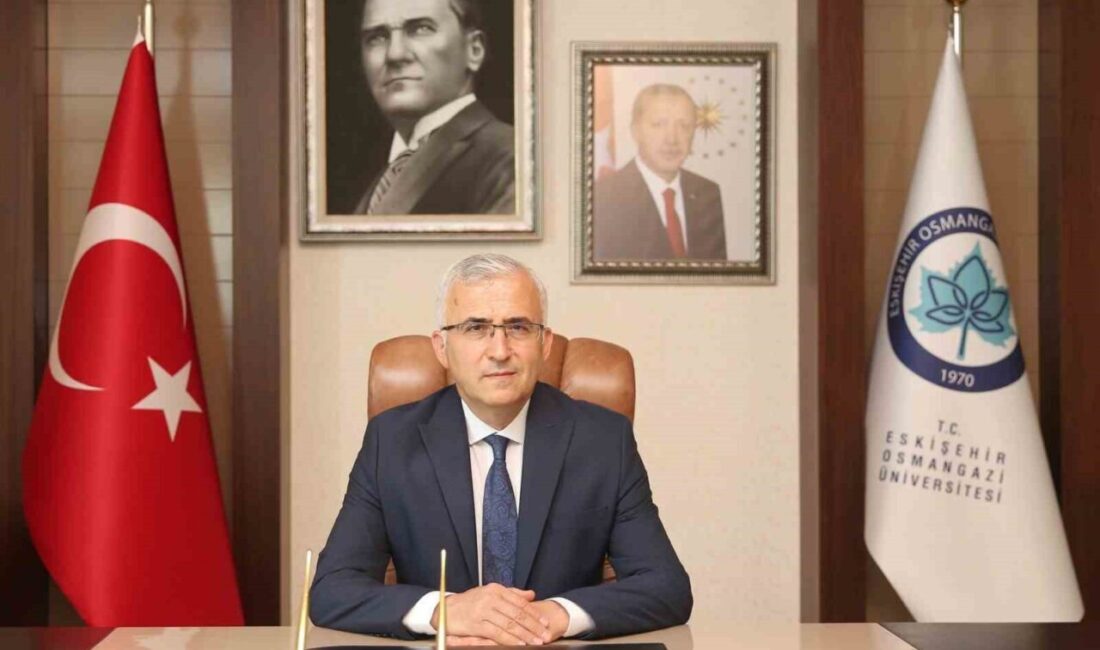 Eskişehir Osmangazi Üniversitesi Rektörü Prof. Dr. Kamil Çolak, Türk tarihinin