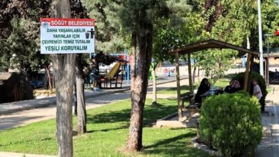 Söğüt Belediyesi, ilçe genelinde bulunan park ve piknik alanlarına, çevre