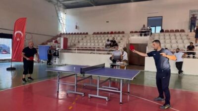 Bilecik’in Söğüt ilçesinde düzenlenen Masa Tenisi Turnuvası, kıyasıya mücadelelere sahne