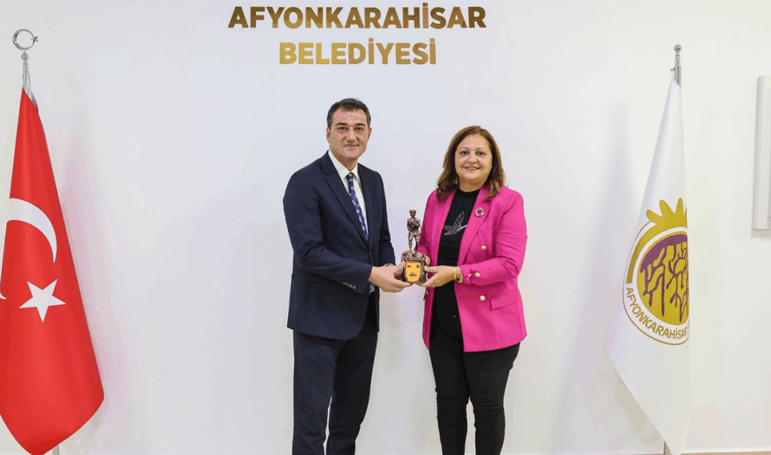 Afyonkarahisar Belediye Başkanı Burcu Köksal, Zafer Haftası kapsamında şehre gelen